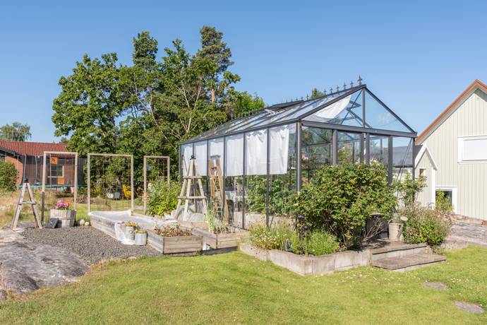 7 rum villa på Eriksrovägen 5 Eriksro, Trollhättans kommun - bild 2