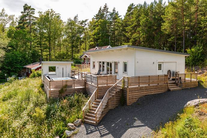 Tättö, Västerviks kommun