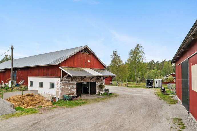 Gård utan jordbruk på Hattsundsvägen 8 Norrtälje Norrtälje kommun - bild 47