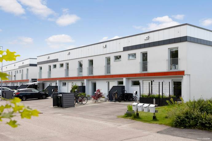 5 rum lägenhet på Stömnegatan 1J Råtorp, Karlstads kommun - bild 1