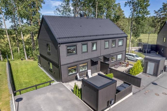 4 rum parhus på Husbytorpsvägen 26B Bro - Mälarstad, Upplands-Bro kommun - bild 1