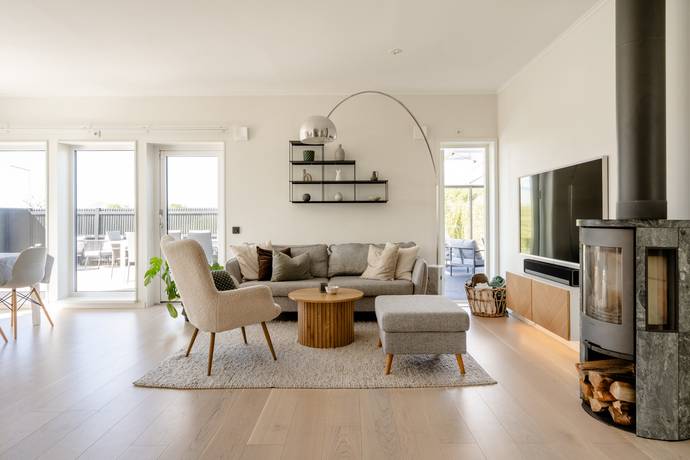 7 rum villa på Gävlevägen 91 LÖVSTALÖT, Uppsala kommun - bild 2