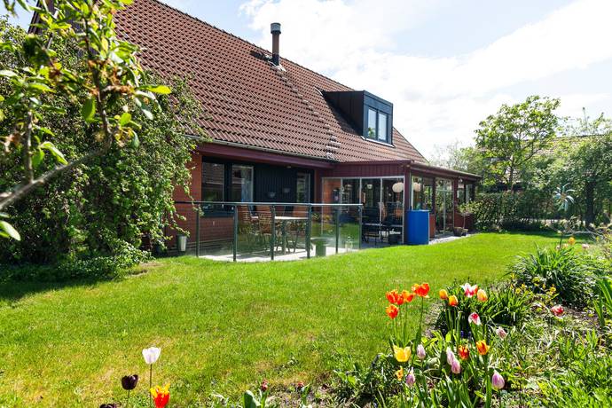 8 rum villa på Rättarevägen 50 Östra Lerberget, Höganäs kommun - bild 1