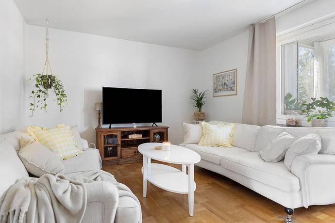 3 rum lägenhet på Solgatan 32 Skoghall, Hammarö kommun - bild 2