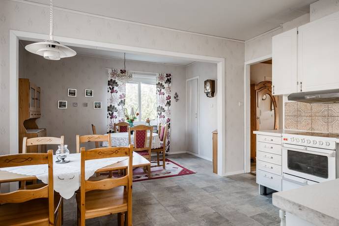 5 rum Villa på Smedjegatan 31 Södra Skogen Karlsborgs kommun - bild 16