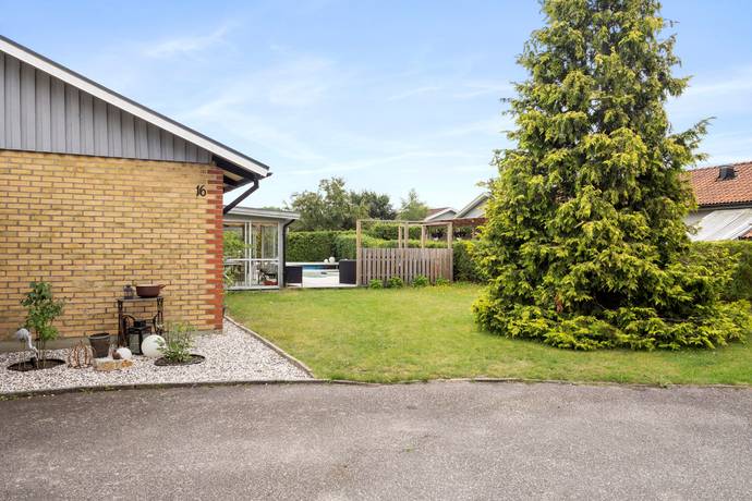 6 rum Villa på Skogsvägen 16 Södra Sandby Lunds kommun - bild 2
