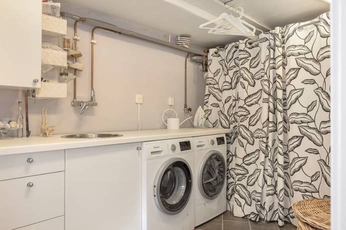8 rum Radhus på Östertullsgatan 11 Centrum Laholms kommun - bild 16