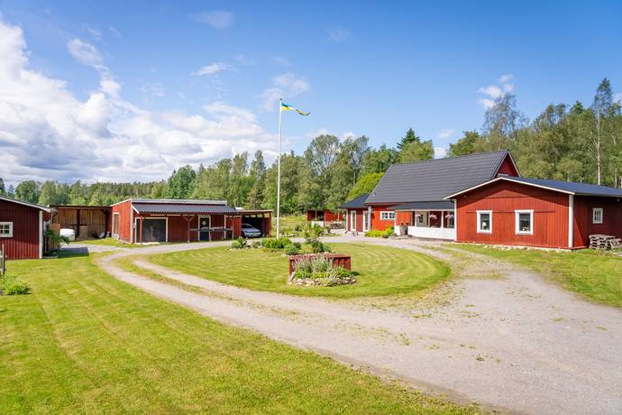 8 rum gård/skog på Hällberga Lillhagen Hällberga, Eskilstuna kommun - bild 5