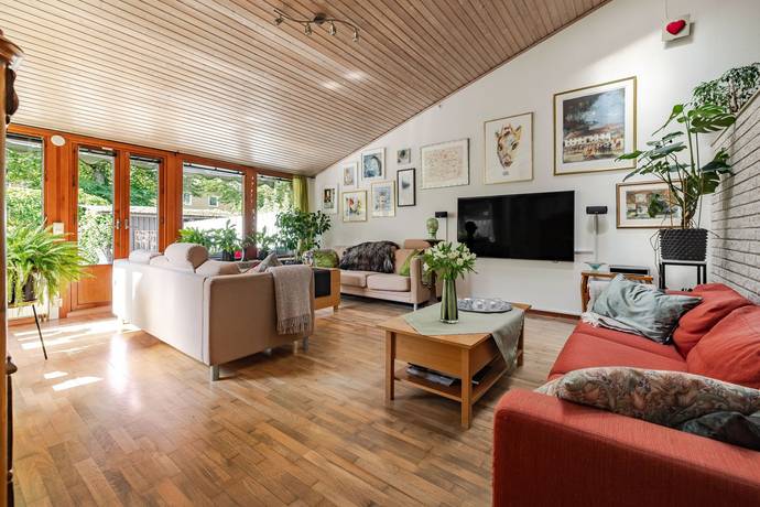 5 rum Radhus på Kungsvägen 27 Lasarettsområdet Eskilstuna kommun - bild 3
