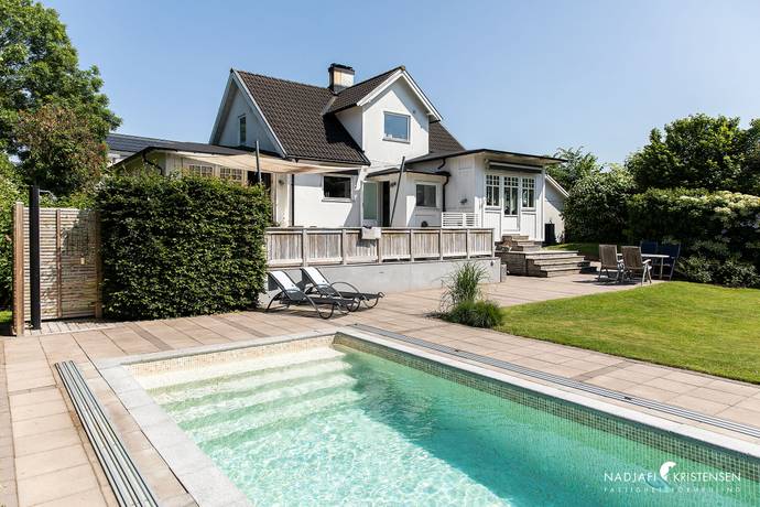 6 rum villa på Solhemsvägen 10 Grevie, Båstads kommun - bild 1