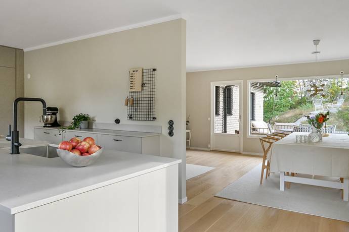 10 rum Villa på Passvägen 8 Stortorp/Trångsund Huddinge kommun - bild 9