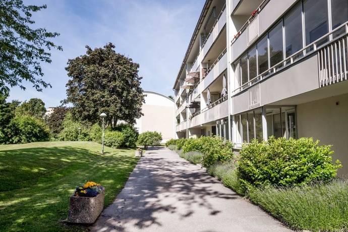 4 rum lägenhet på Nyängsvägen 13 Tullinge, Botkyrka kommun - bild 2