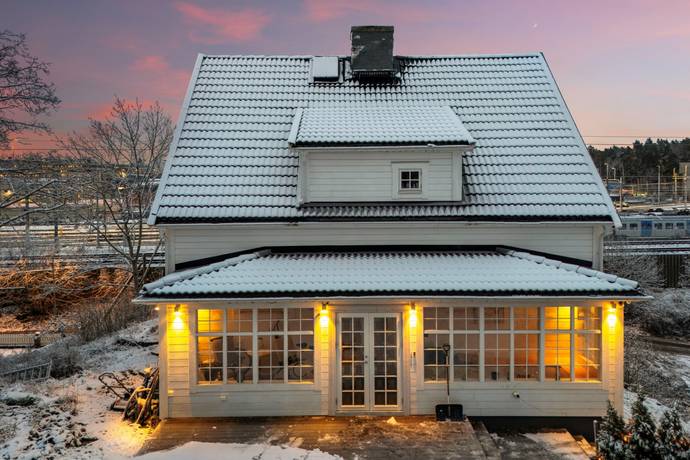 7 rum villa på Herr Göstas väg 12 Gamla Älvsjö, Stockholms kommun - bild 1