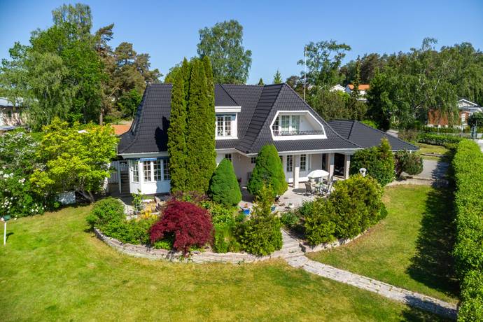 7 rum villa på Fölvägen 1 Jakobsberg, Järfälla kommun - bild 3
