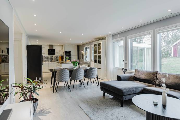 6 rum Villa på Blomstervägen 20 Väster Katrineholms kommun - bild 9