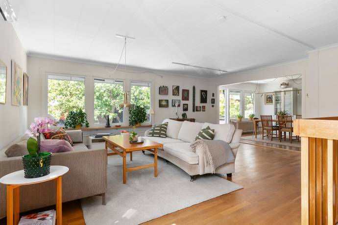 7 rum villa på Markvägen 43 Nälsta, Stockholms kommun - bild 3