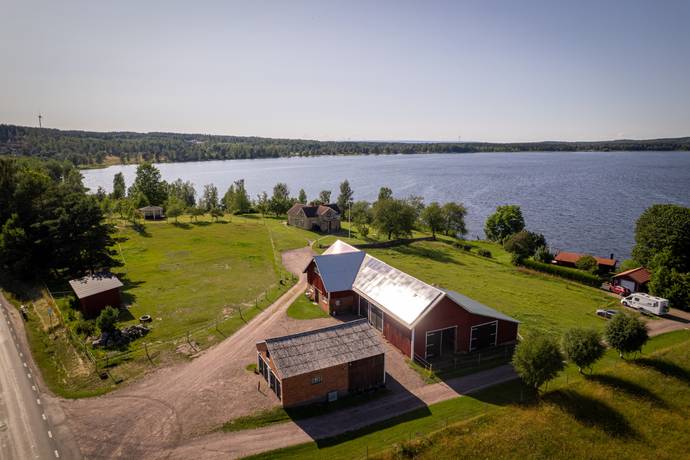 5 rum gård/skog på Varpet 2 Mullsjön, Hjo kommun - bild 4