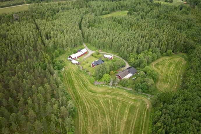 5 rum Gård med jordbruk på Lidhult 410 Vimmerby kommun - bild 40