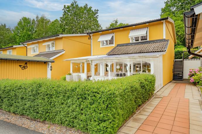 5 rum villa på Lindhovsvägen 67 Tumba, Botkyrka kommun - bild 2