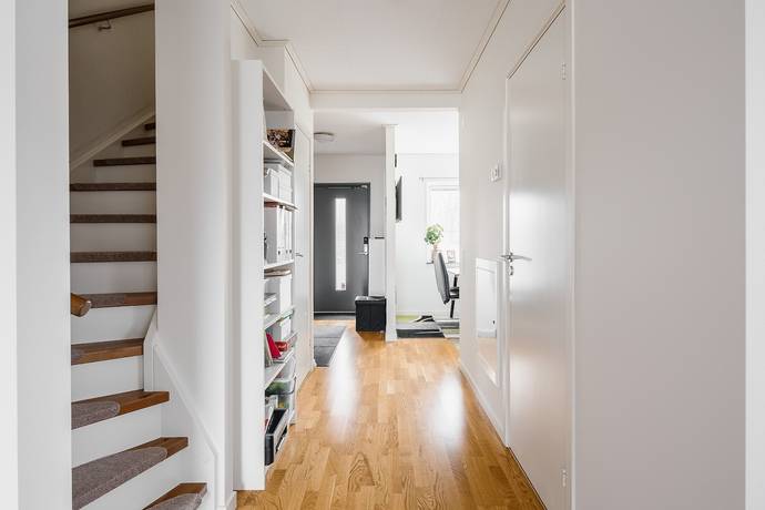 5 rum Radhus på Hägnadsgatan 13A Trädgårdsstaden Skövde kommun - bild 15