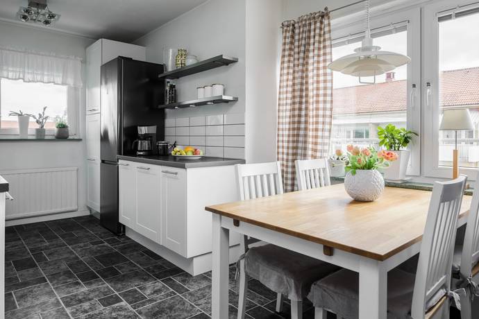 2 rum lägenhet på Floragatan 27B Gamla staden, Lidköpings kommun - bild 3