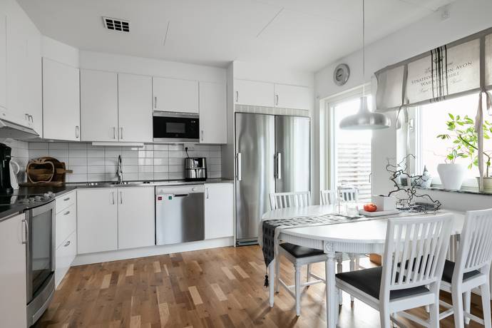 2 rum lägenhet på Bonstorpsvägen 10 Södra Lindhult, Örebro kommun - bild 1