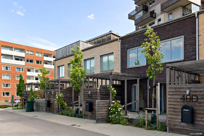 5 rum radhus på Ringstorpsvägen 40E Ringstorp, Helsingborgs kommun - bild 1