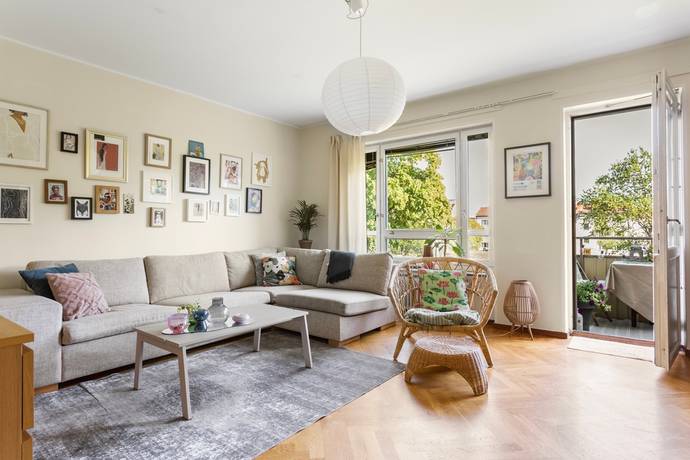 3 rum lägenhet på Vibyholmsvägen 11 Örby Slott - Älvsjö, Stockholms kommun - bild 3