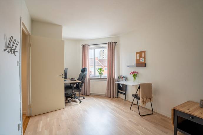 1 rum lägenhet på Östra Åsgatan 13 Nyfors, Eskilstuna kommun - bild 1