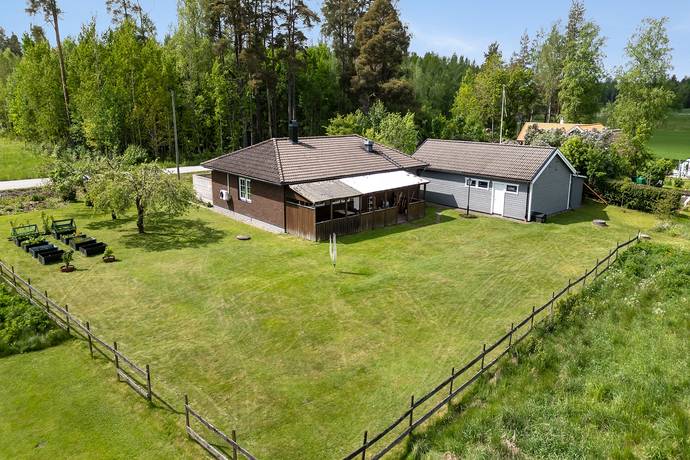 5 rum villa på Byrsta 140 Kumla, Kumla kommun - bild 4