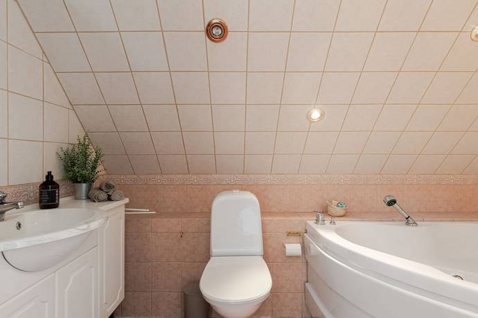 5 rum Villa på Gräsögatan 2 Östhammar Östhammars kommun - bild 24