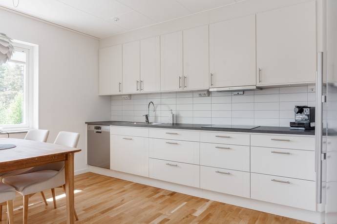 3 rum lägenhet på Portvaktsvägen 1F Sjölunda, Lidköpings kommun - bild 2