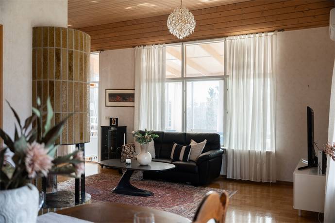 5 rum villa på SOTARGATAN 7 Jakobsberg, Västerås kommun - bild 1