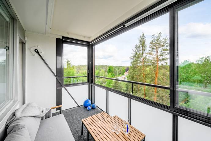 4 rum lägenhet på Nynäsvägen 46 Handen, Haninge kommun - bild 1