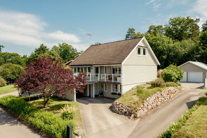 6 rum villa på Stenvägen 10 Bergsnäs, Växjö kommun - bild 2