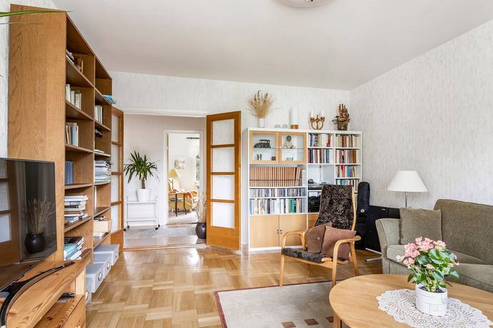 3 rum Lägenhet på Narvavägen 29 Krumeluren/Hammarby Västerås kommun - bild 11