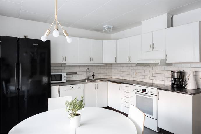 5 rum villa på VILDVINSVÄGEN 14 Önsta-gryta, Västerås kommun - bild 3