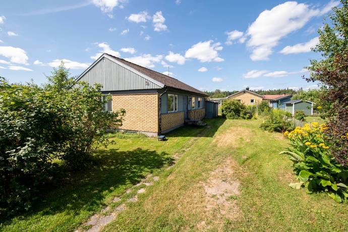5 rum villa på Björkängsvägen 26 Skultuna, Västerås kommun - bild 1