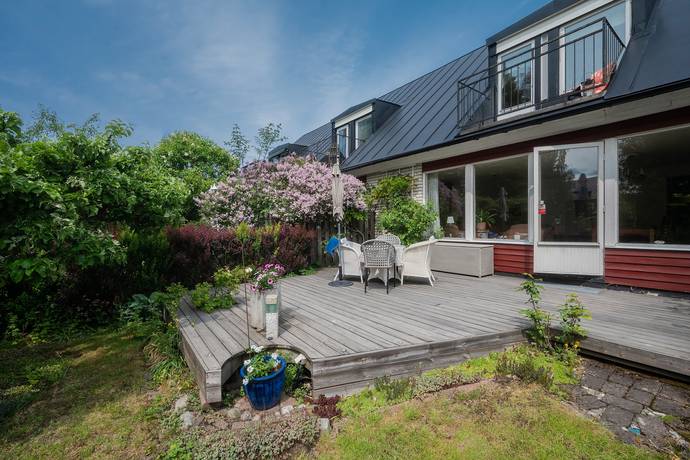 5 rum radhus på Kritvägen 36 Balingsnäs, Huddinge kommun - bild 1