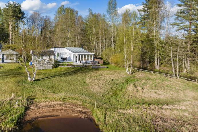 2 rum fritidshus på Södra Hyn Stuga nr 1 - Illbergs Sommarstugeområde Kil, Kils kommun - bild 4