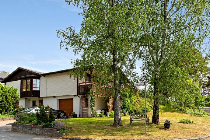 8 rum villa på Drakvägen 3 Skälby, Järfälla kommun - bild 2