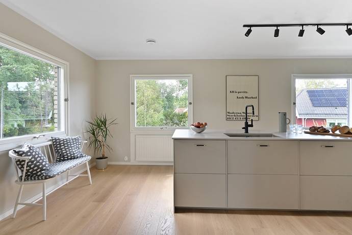 10 rum Villa på Passvägen 8 Stortorp/Trångsund Huddinge kommun - bild 6
