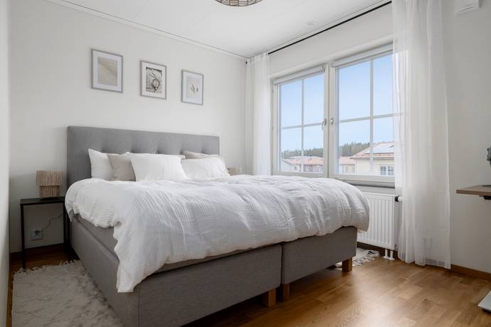 4 rum radhus på Keramikens Väg 5 Steninge Slottsby, Sigtuna kommun - bild 1