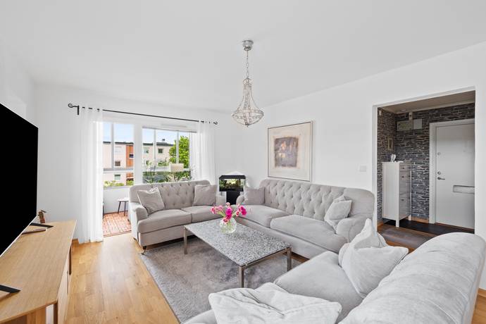 4 rum lägenhet på Stockrosgatan 35 Ekhagen, Jönköpings kommun - bild 2