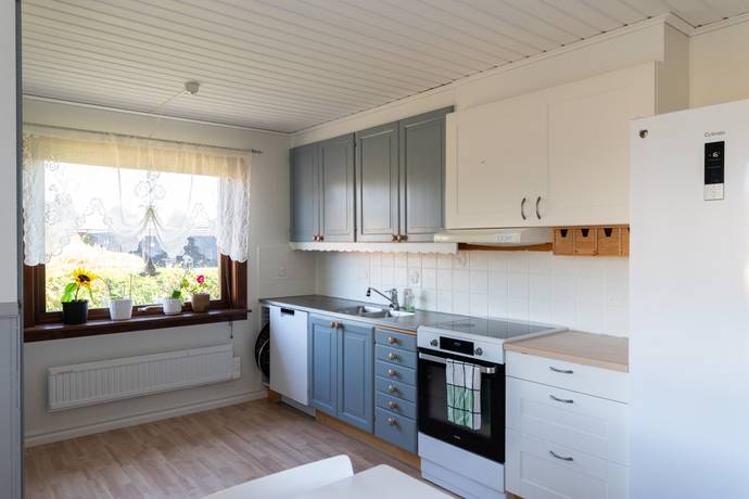 5 rum Villa på Usterstavägen 42 Näs Hallstahammars kommun - bild 11