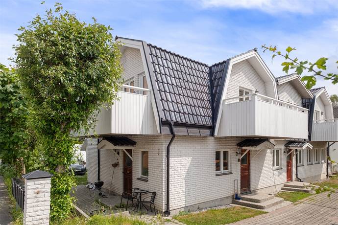 Vällingby - Nälsta, Stockholms kommun