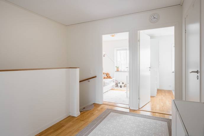 5 rum Radhus på Hägnadsgatan 13A Trädgårdsstaden Skövde kommun - bild 16