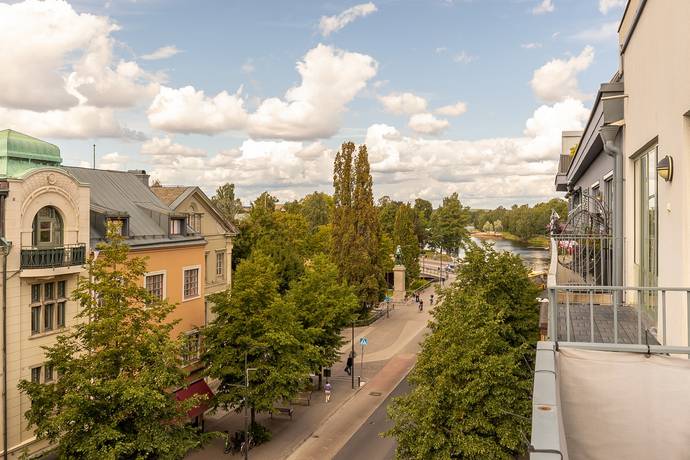 Järnvägsgatan 12, Centrum/Mitt-i-city, Karlstads kommun