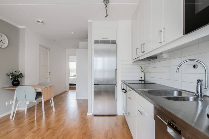 2 rum Lägenhet på Råbyvägen 72 Kapellgärdet Uppsala kommun - bild 2