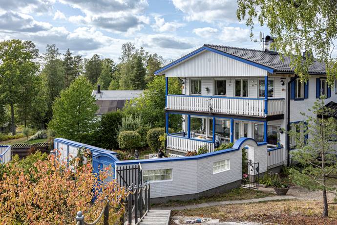 313 m² Villa på Väsbyholmsvägen 35 Mälarbaden Eskilstuna kommun - bild 10